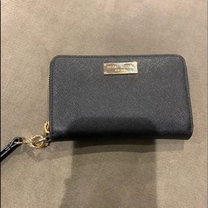 Henri Bendel wristlet